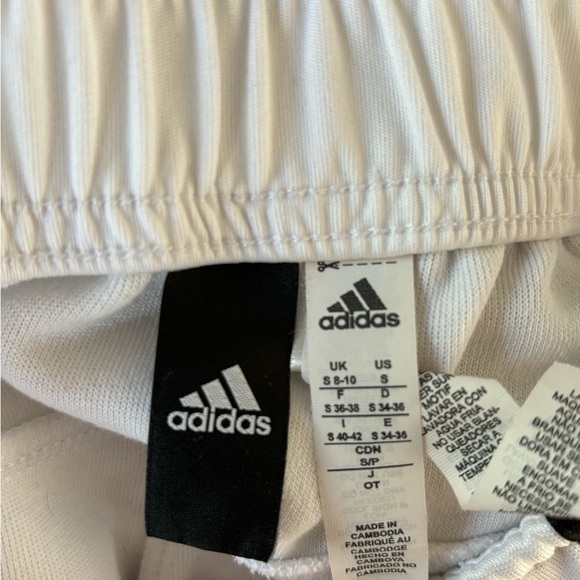 Adidas - Women’s - white and black tear aways - Picture 6 of 7